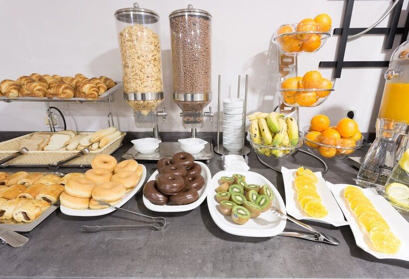 هتل Familia Conde