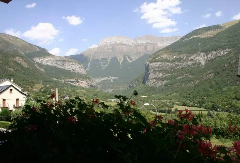 בית מלון כפרי Bujaruelo