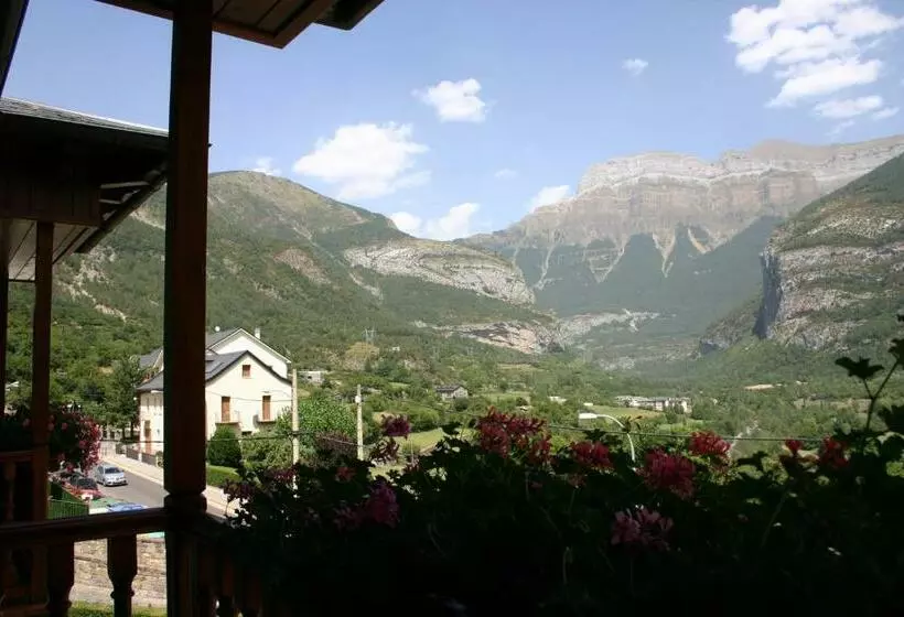 בית מלון כפרי Bujaruelo