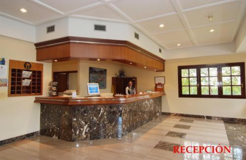 هتل Ciudad De Haro