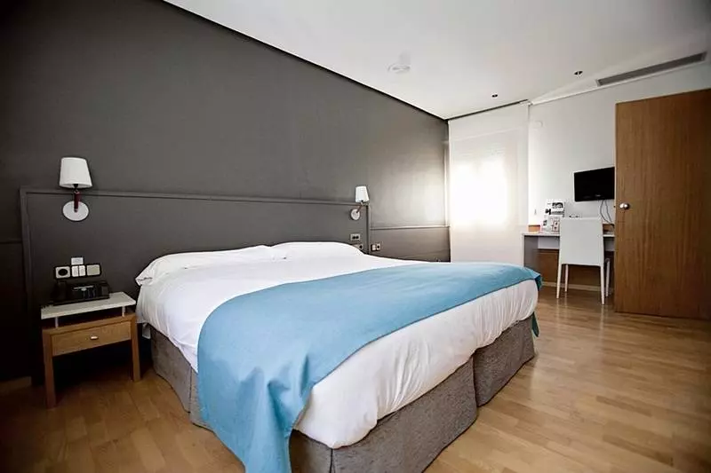 ホテル Don Carlos