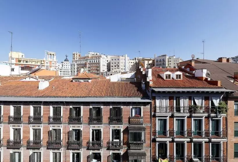 فندق Eurostars Madrid Gran Via