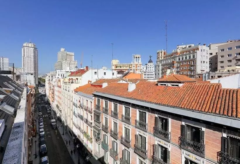 فندق Eurostars Madrid Gran Via