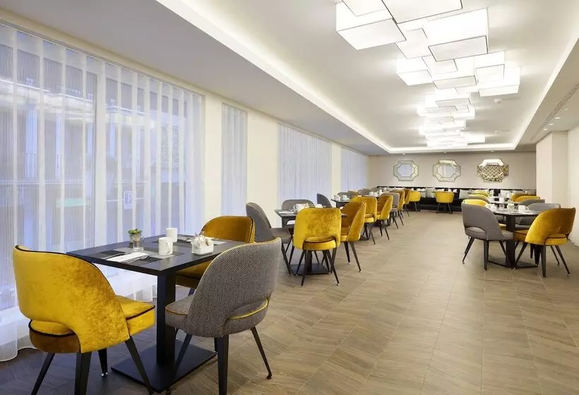 ホテル Eurostars Madrid Gran Via