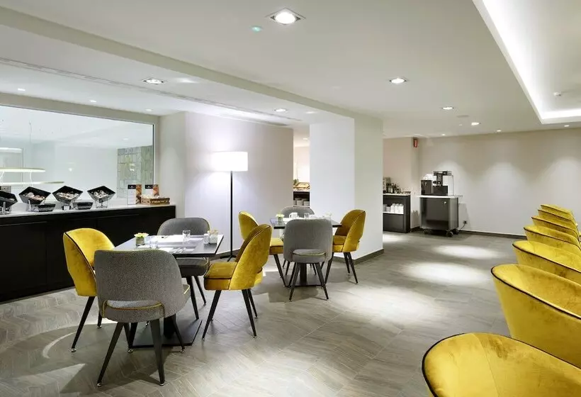 ホテル Eurostars Madrid Gran Via