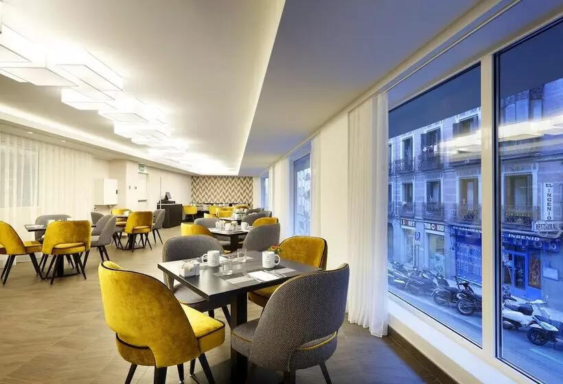 ホテル Eurostars Madrid Gran Via