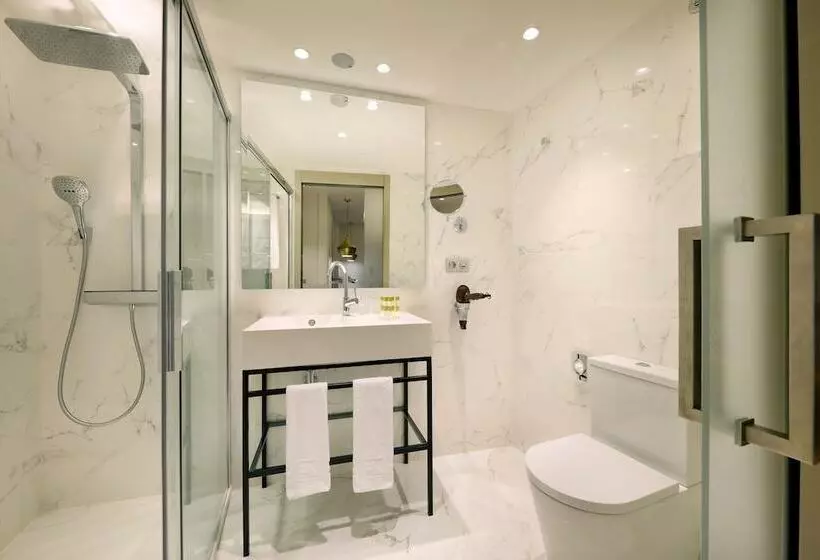ホテル Eurostars Madrid Gran Via
