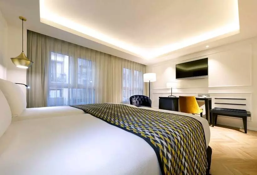 ホテル Eurostars Madrid Gran Via