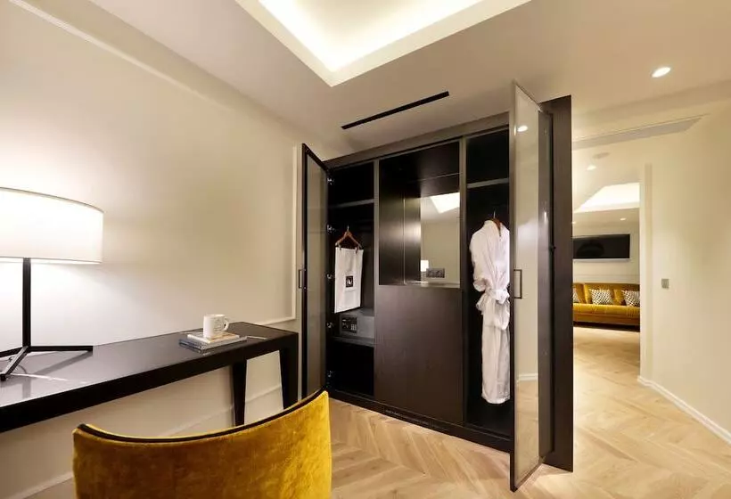 ホテル Eurostars Madrid Gran Via