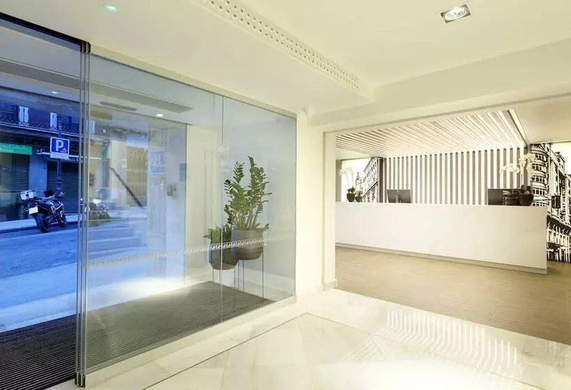 ホテル Eurostars Madrid Gran Via