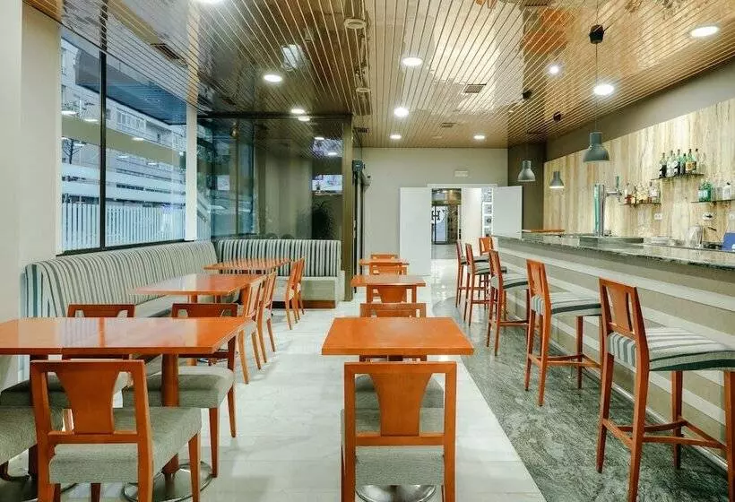 فندق Hesperia Vigo