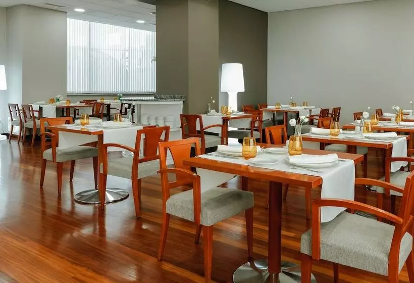 فندق Hesperia Vigo