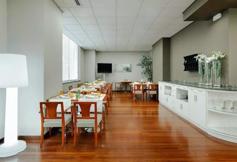 فندق Hesperia Vigo