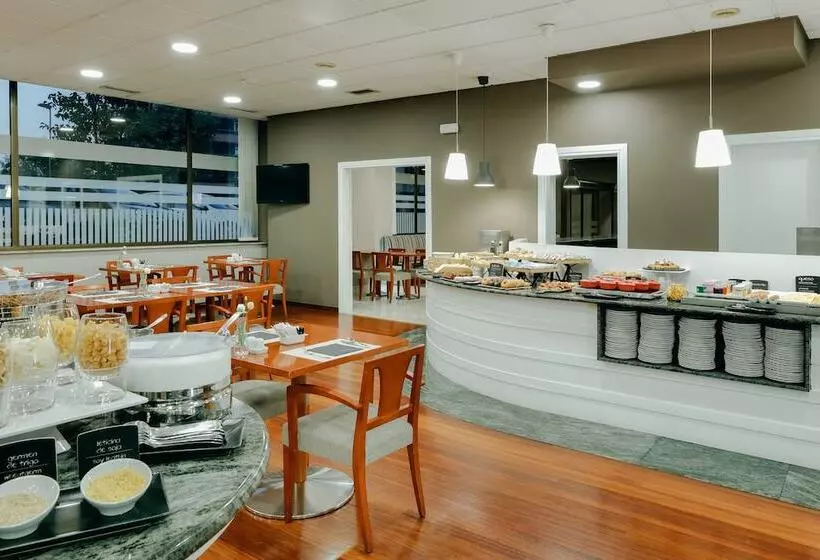 فندق Hesperia Vigo