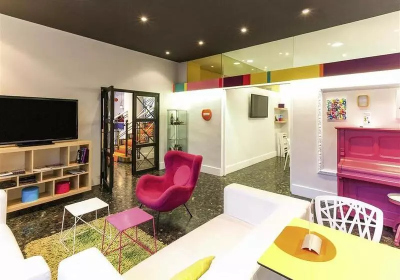 Отель Ibis Styles La Rioja Arnedo