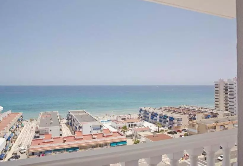 Отель Los Delfines