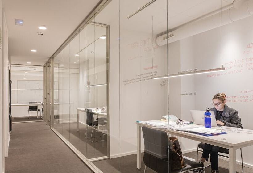 בית מלון כפרי Micampus Pamplona