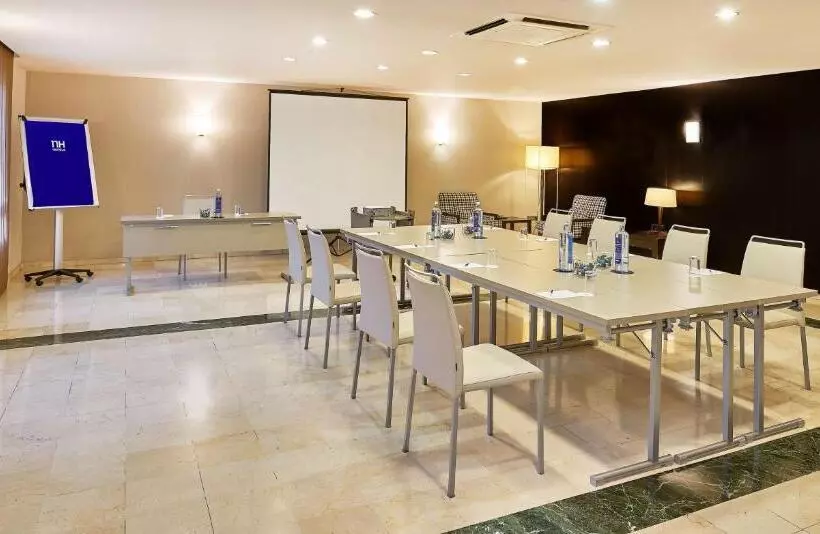 酒店 NH Lleida Pirineos