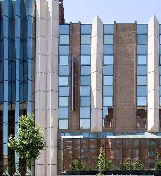 酒店 NH Lleida Pirineos