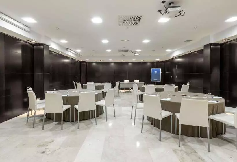 酒店 NH Madrid Príncipe De Vergara