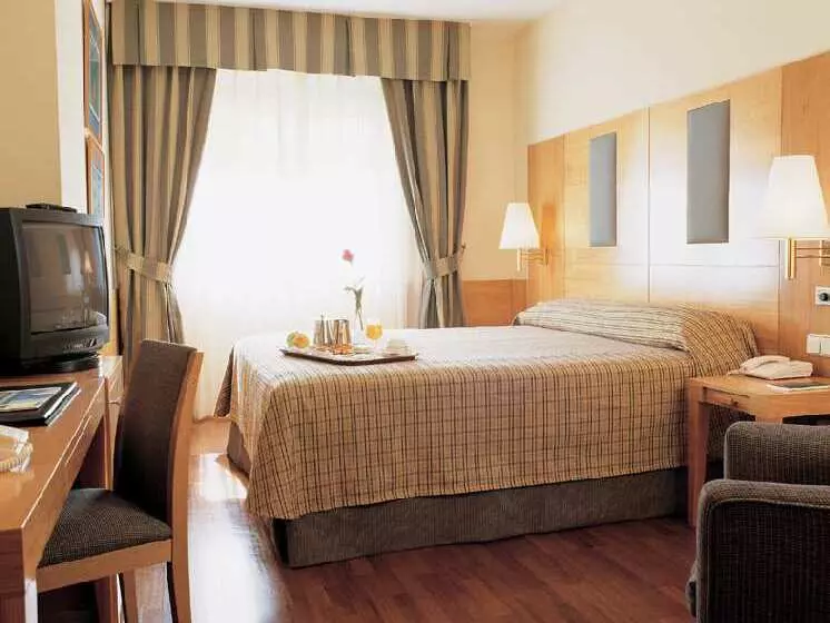 酒店 NH Madrid Príncipe De Vergara