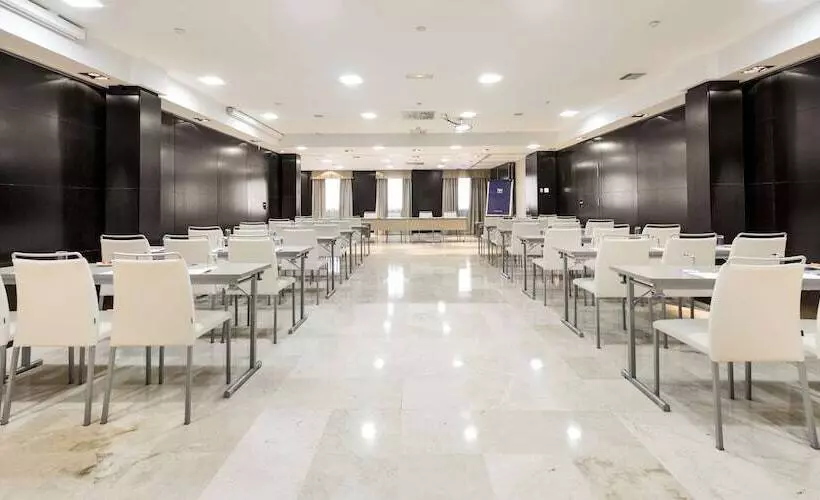 酒店 NH Madrid Príncipe De Vergara