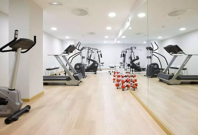 酒店 NH Madrid Príncipe De Vergara