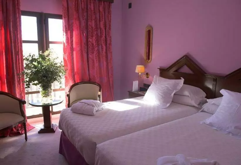 فندق Rl Ciudad De Ubeda