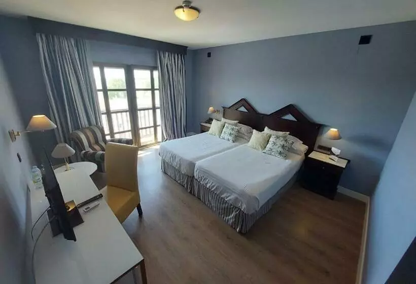 فندق Rl Ciudad De Ubeda