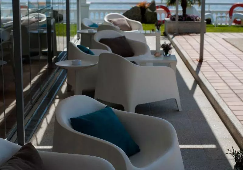 ホテル Eurostars Louxo Talaso