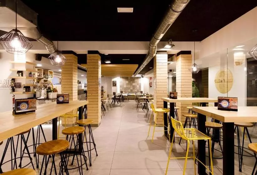 Hotel Val Convention