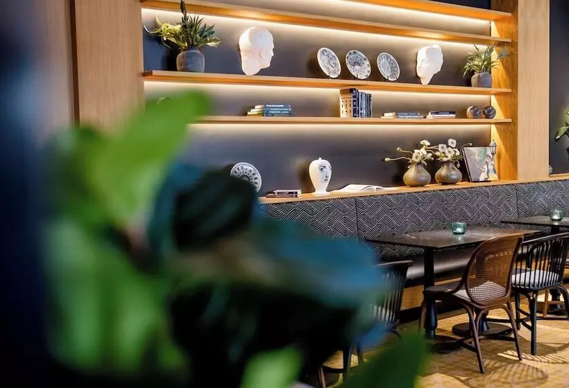 Motel One Madridplaza De España