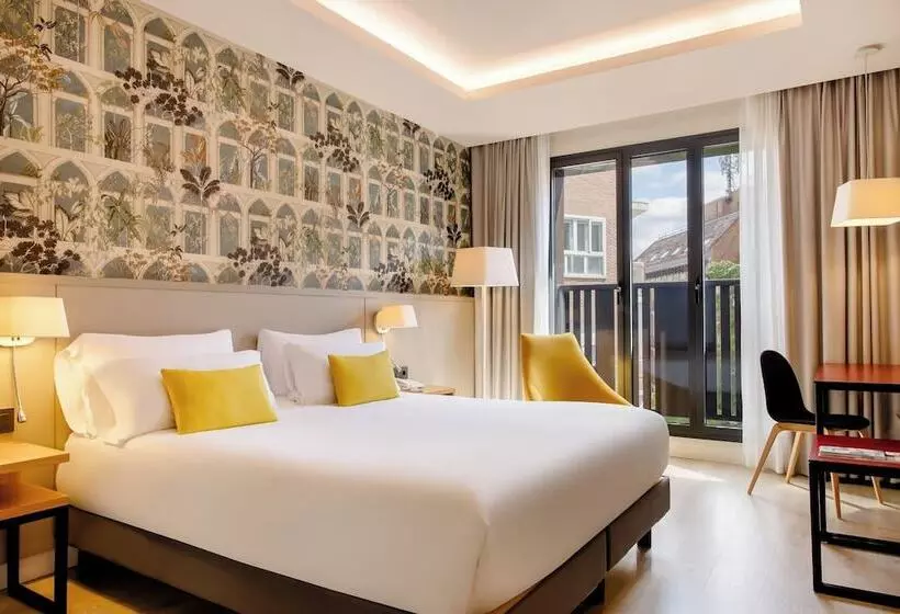 Motel One Madridplaza De España