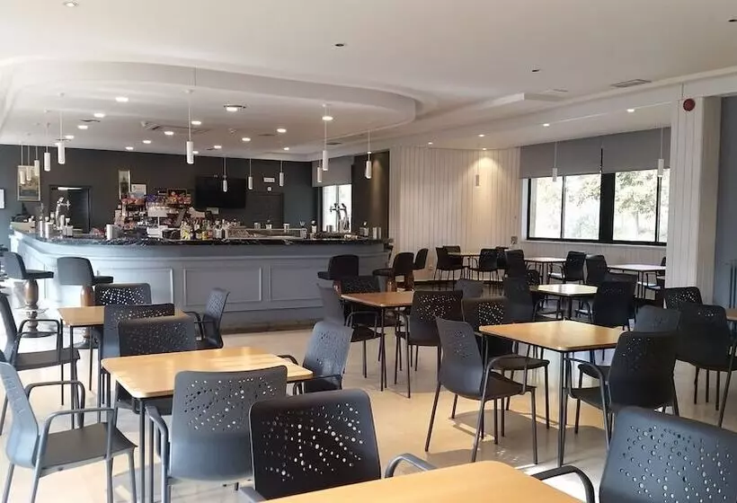 Отель Balneario De Ledesma