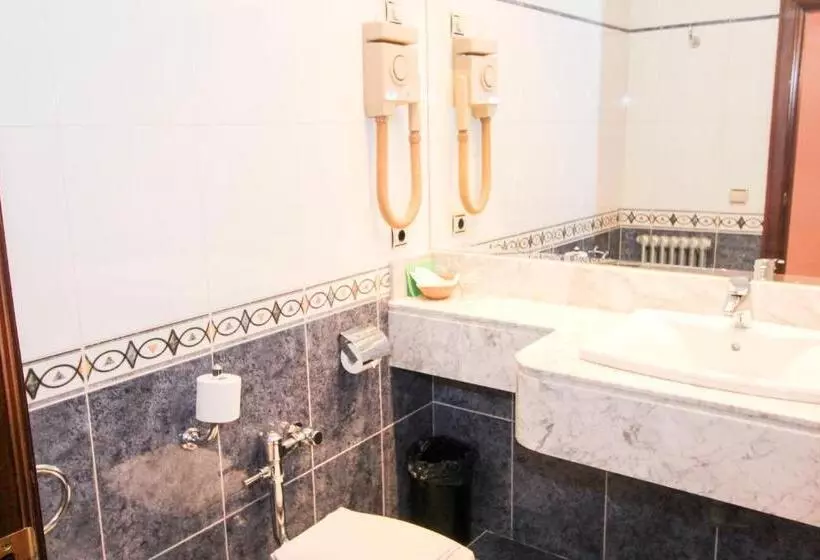 فندق Castellano Centro