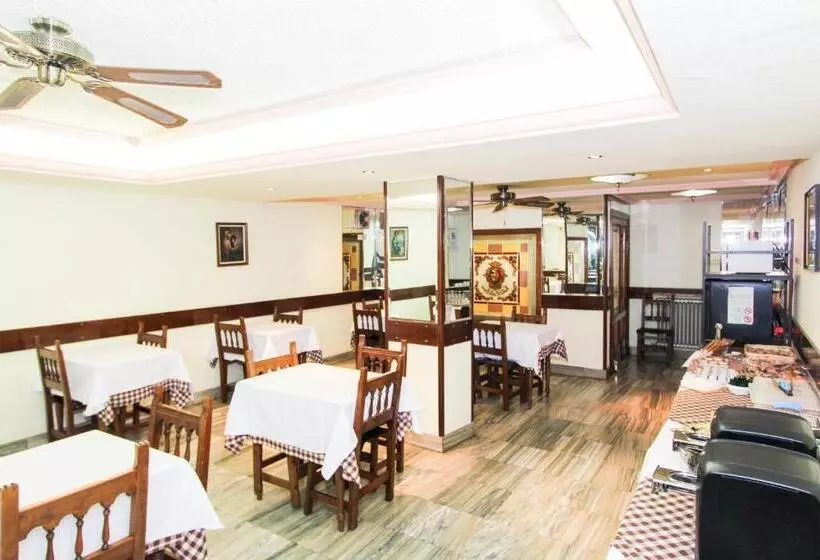 فندق Castellano Centro