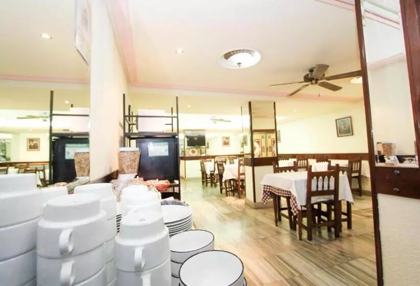 فندق Castellano Centro