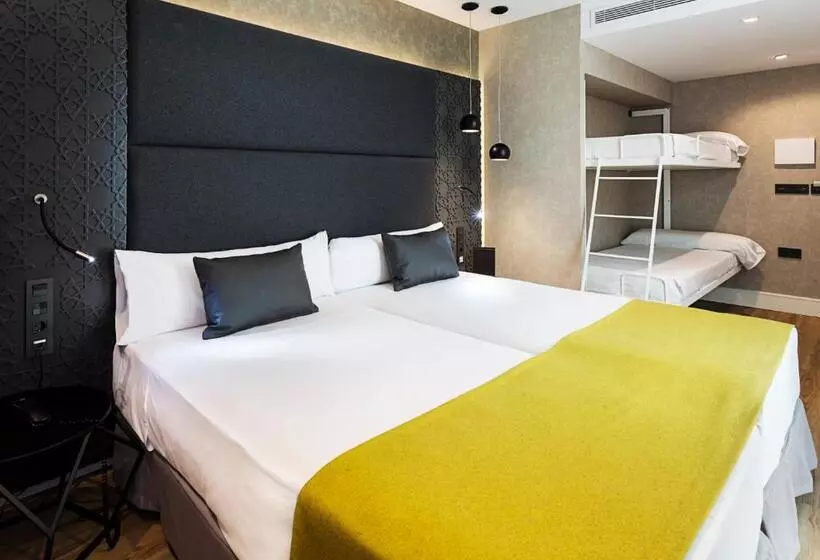 هتل Catalonia Giralda