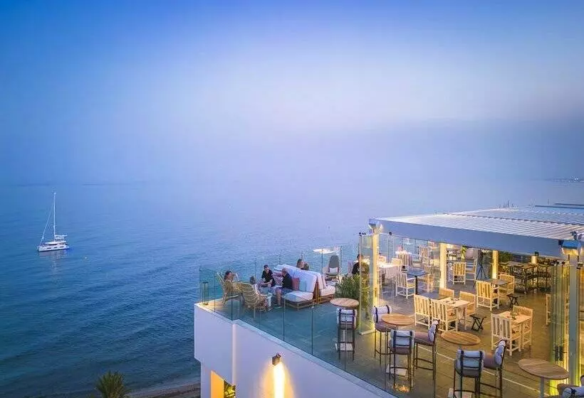 בית מלון כפרי El Fuerte Marbella