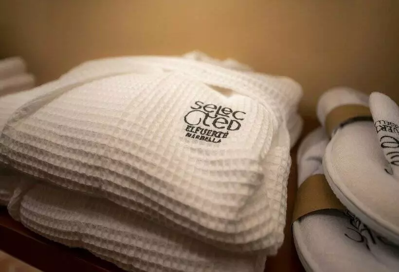 בית מלון כפרי El Fuerte Marbella