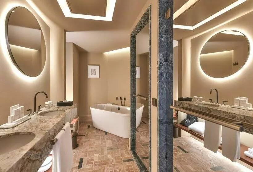 בית מלון כפרי El Fuerte Marbella