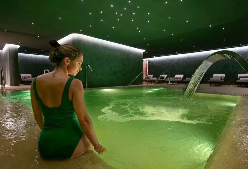 בית מלון כפרי El Fuerte Marbella