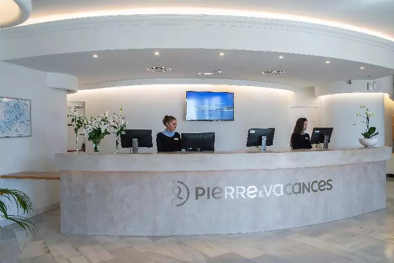 ホテル El Puerto By Pierre Vacances