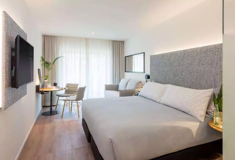 Отель Innside By Meliá Zaragoza