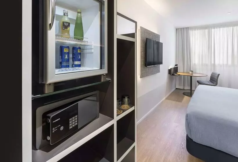 Отель Innside By Meliá Zaragoza