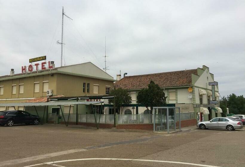 ホテル Madrileño