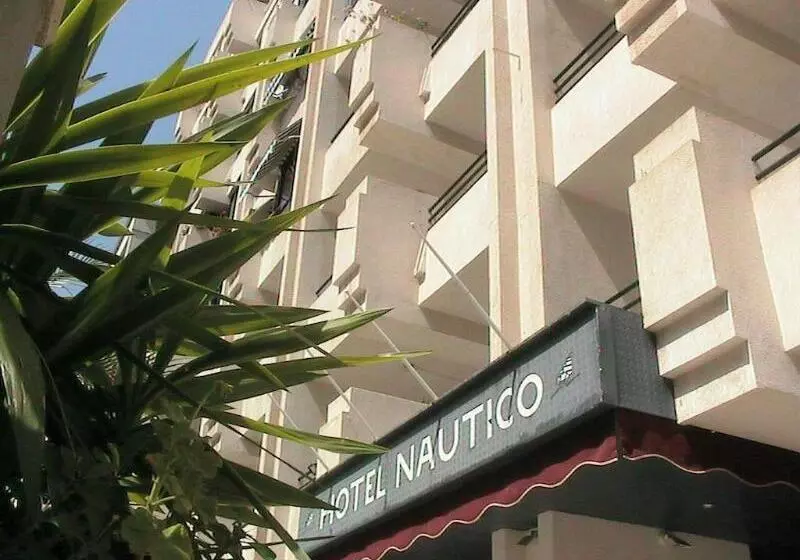 酒店 Nautico