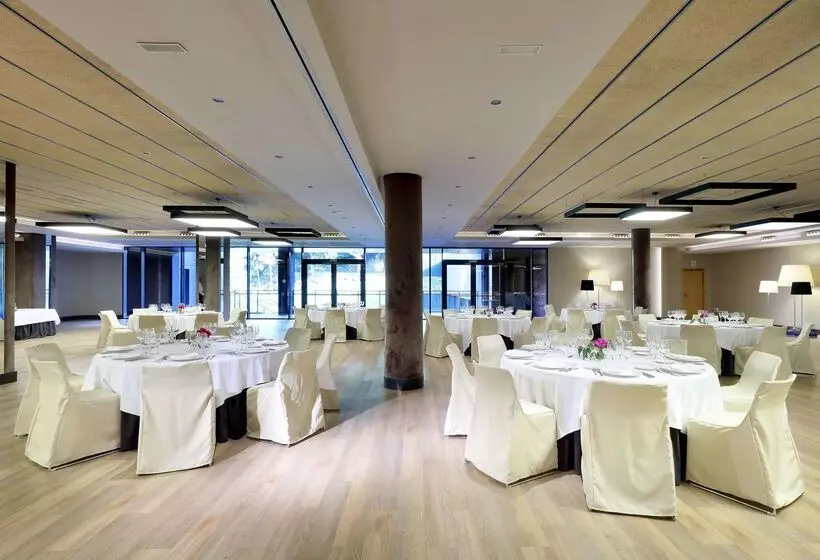 فندق Occidental Bilbao