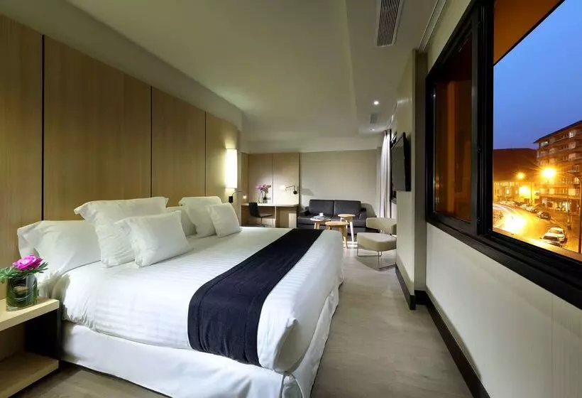 فندق Occidental Bilbao