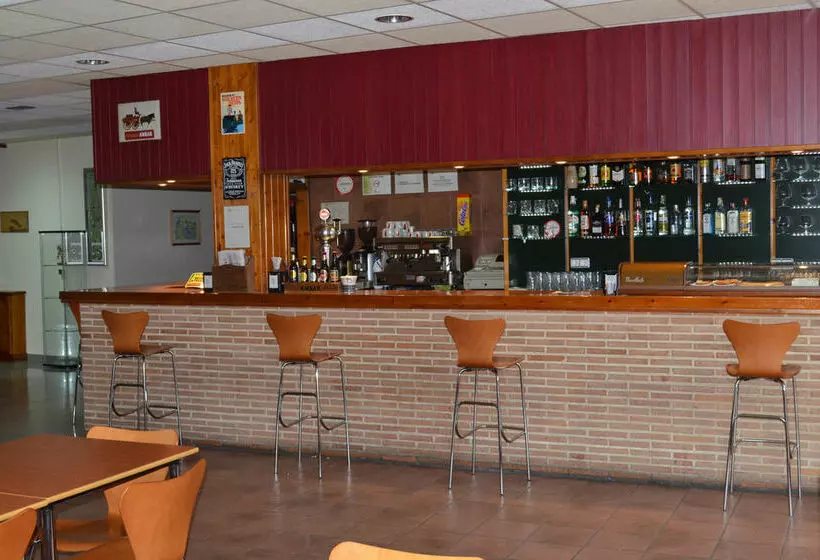 酒店 Puerta Pinares